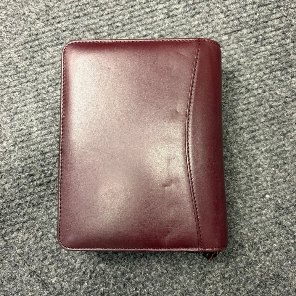 Franklin Covey Burgundy Leather 6 ring planner